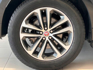 Jaguar F-PACE foto 7