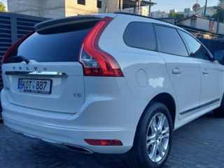 Volvo XC60 foto 4