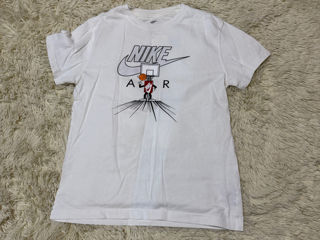 Nike t-shirt