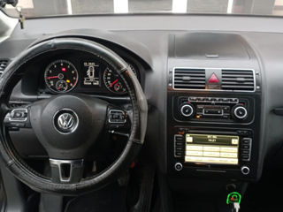 Volkswagen Touran foto 5