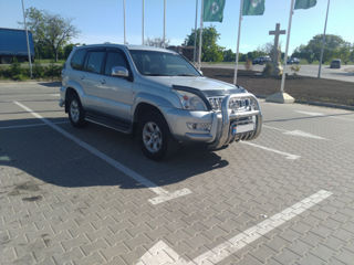 Toyota Land Cruiser Prado foto 1