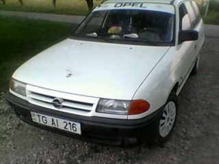 Opel Astra foto 2