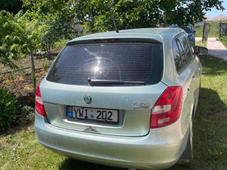 Skoda Fabia фото 1