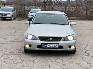 Lexus IS Series foto 3