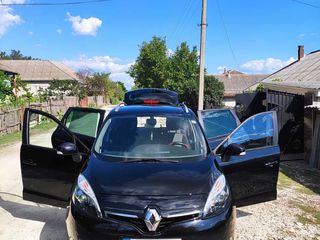 Renault Grand Scenic foto 2