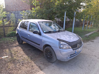 Renault Clio foto 2