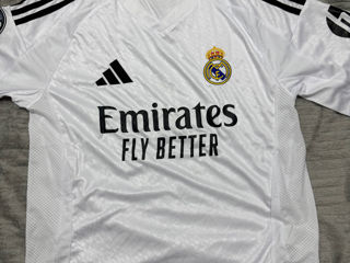 Tricou oficial Real Madrid Mbappe foto 2