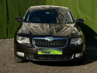 Skoda Superb foto 2