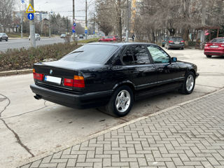 BMW 5 Series foto 6