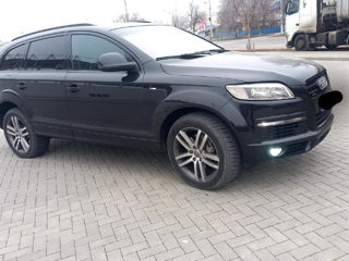 Audi Q7 foto 2