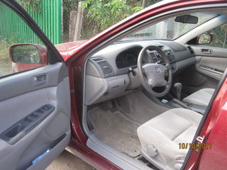 Toyota Camry foto 2