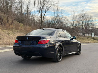 BMW 5 Series foto 7