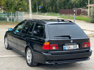 BMW 5 Series foto 4