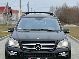 Mercedes GL-Class