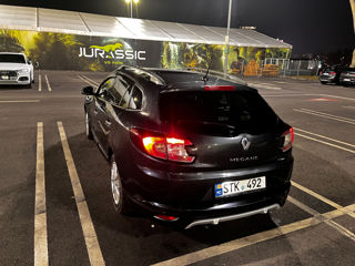 Renault Megane foto 2