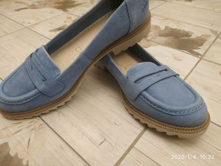 фирменная туфли, мокассины - размер 39 -40   Clarks, Tamaris, Tod's