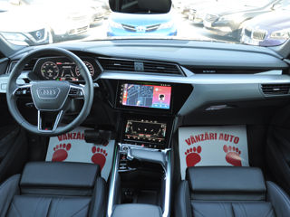 Audi e-tron foto 10