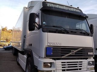 Volvo FH12 foto 1