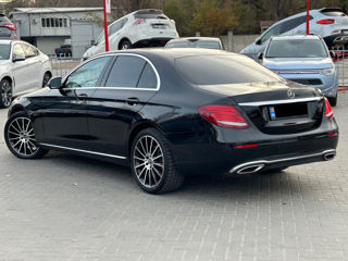 Mercedes E-Class foto 4