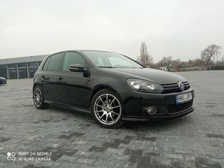 Volkswagen Golf foto 1