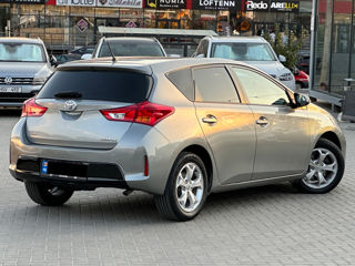 Toyota Auris foto 5