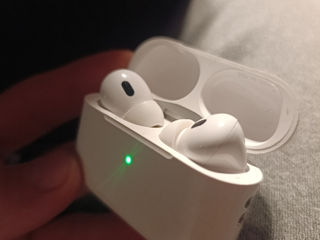 Vând AirPods Pro 2 foto 3