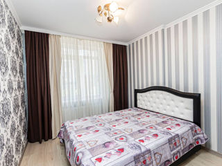 Apartament cu 2 camere, 70 m², Botanica, Chișinău foto 1