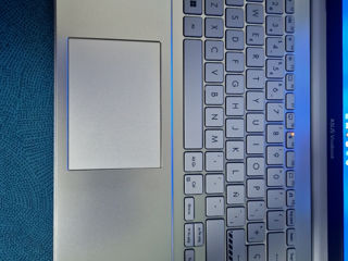 Asus Vivobook Go 15 foto 3