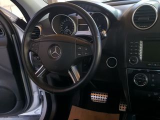 Mercedes ML Class foto 4