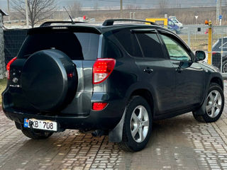 Toyota Rav 4 foto 2