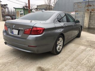 BMW 5 Series foto 3