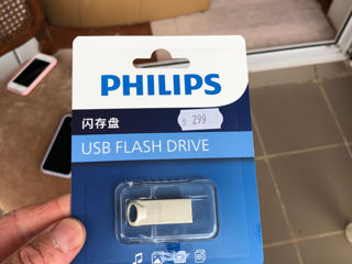 Philips 128GB.Nou Fleașcă