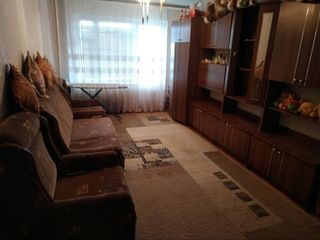 Se vinde apartament 3 odăi foto 4