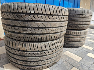 Продам 2 ската 255/30 R19 !!!