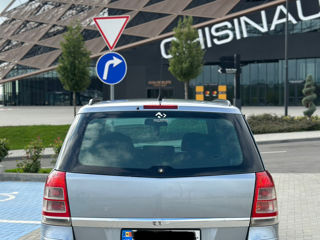 Opel Zafira foto 6