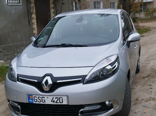 Renault Grand Scenic foto 3