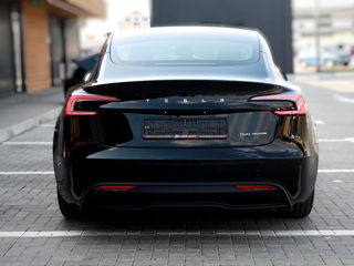 Tesla Model 3 foto 5