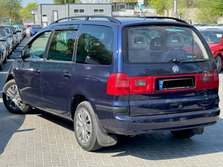 Volkswagen Sharan foto 4