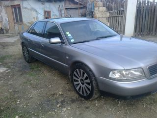 Audi A8 foto 2