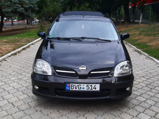 Nissan Almera Tino foto 8