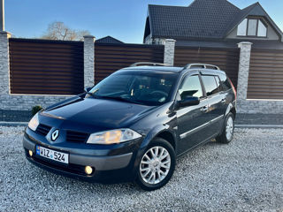 Renault Megane foto 2