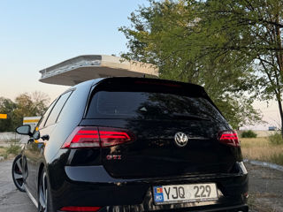 Volkswagen Golf foto 3