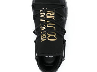 Versace  foto 3