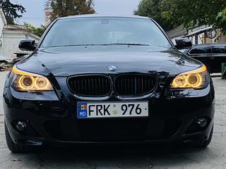 BMW 5 Series foto 4