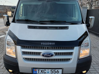 Ford Tranzit trend.