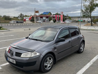 Renault Megane foto 1