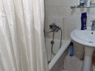 Apartament cu 2 camere, 65 m², Botanica, Chișinău foto 6