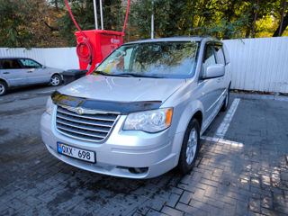 Chrysler Grand Voyager foto 2