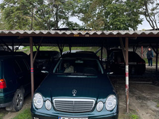 Mercedes E-Class foto 6