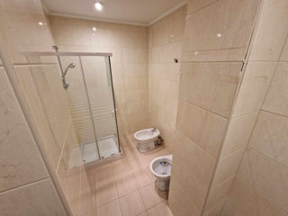 Apartament cu 2 camere, 62 m², Buiucani, Chișinău foto 5